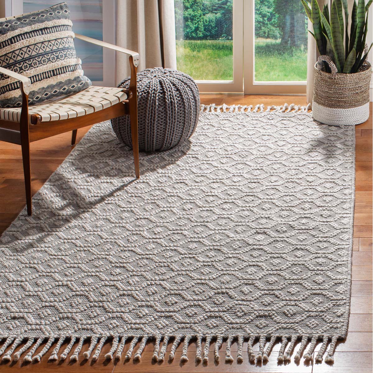 Safavieh Natura 318 Rug, NAT318 - GREY