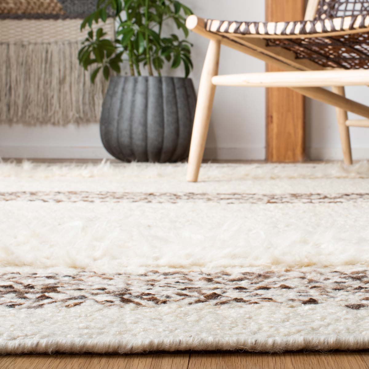 Safavieh Natura 321 Rug, NAT321 - IVORY / BROWN