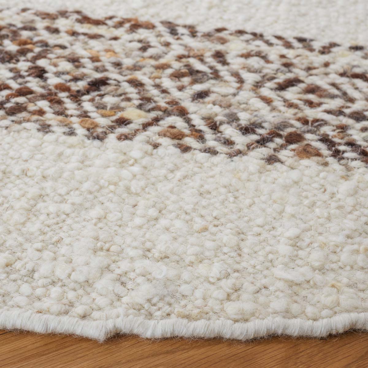 Safavieh Natura 321 Rug, NAT321 - IVORY / BROWN