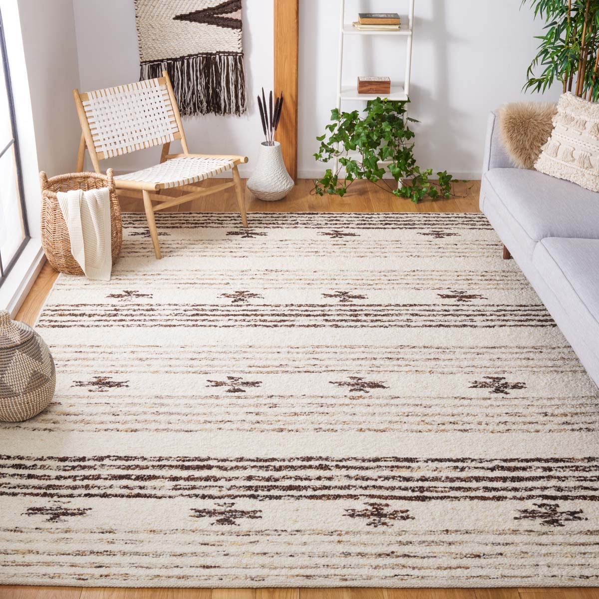 Safavieh Natura 325 Rug, NAT325 - BLACK / IVORY