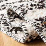 Safavieh Natura 329 Rug, NAT329 - BLACK / IVORY