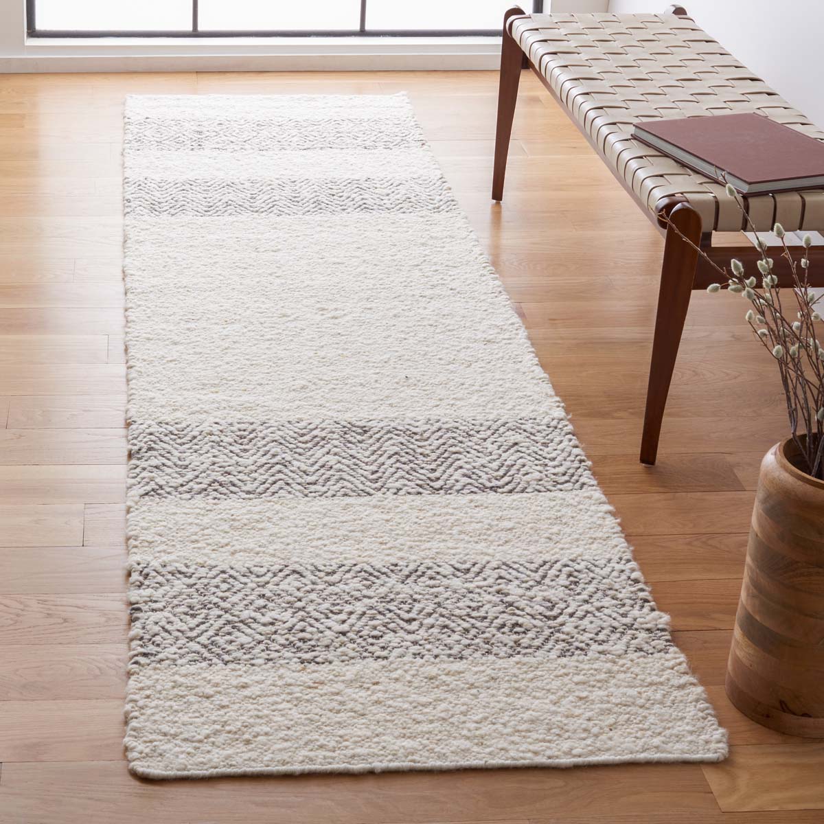 Safavieh Natura 332 Rug, NAT332 - IVORY