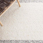 Safavieh Natura 332 Rug, NAT332 - IVORY
