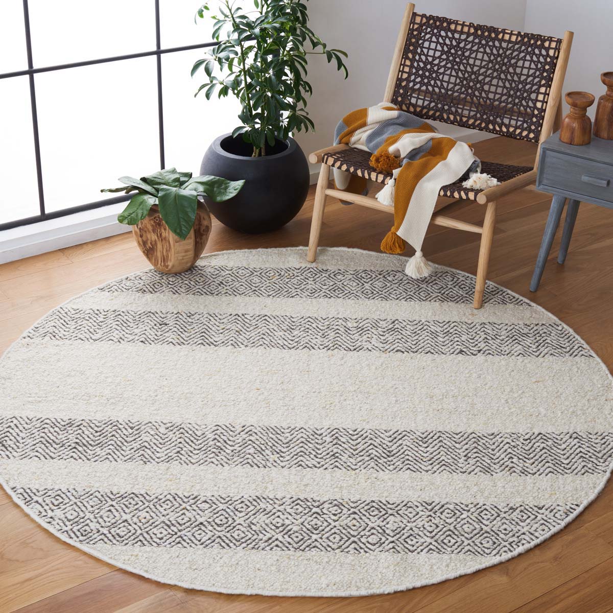 Safavieh Natura 332 Rug, NAT332 - IVORY