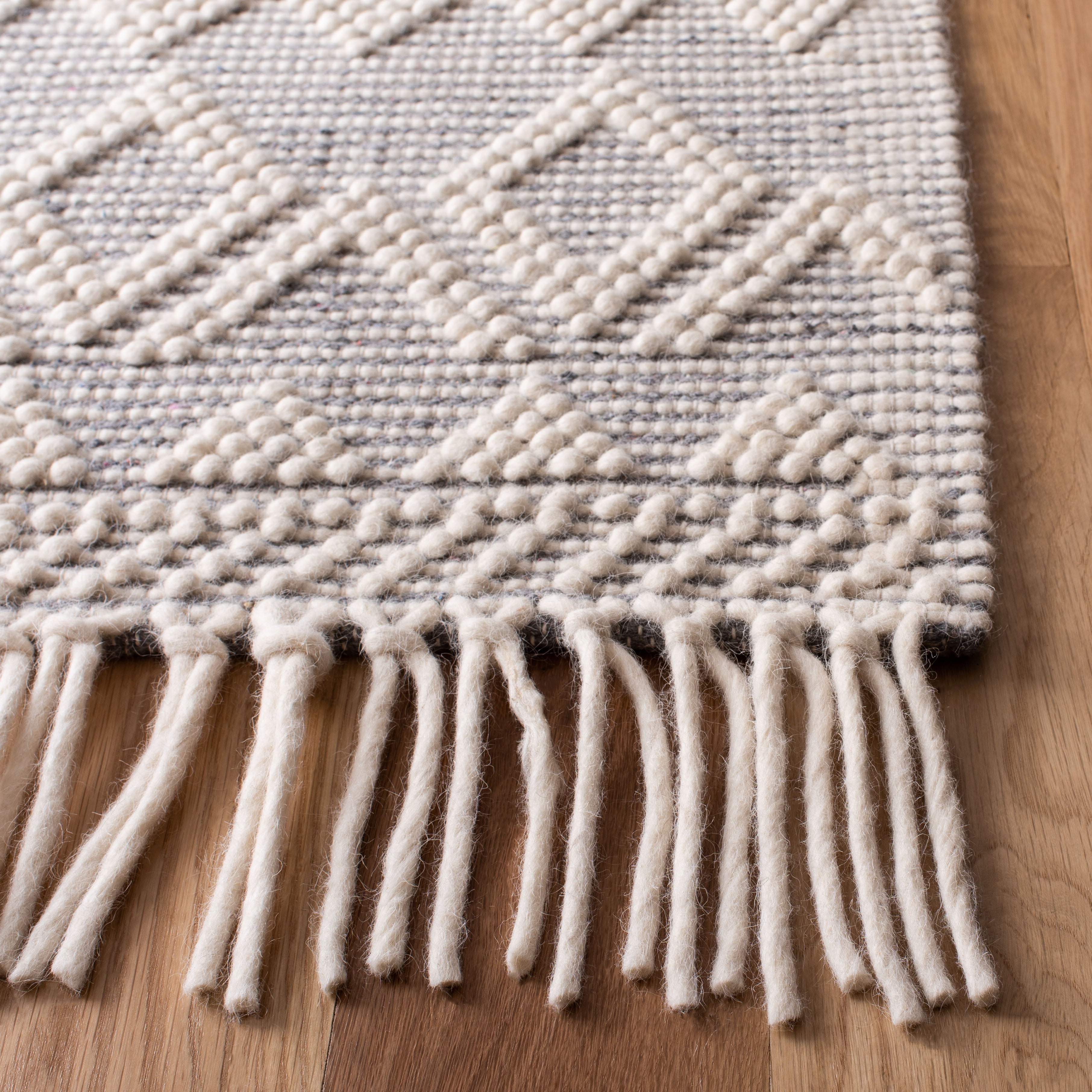 Safavieh Natura 351 Rug, NAT351 - IVORY / GREY