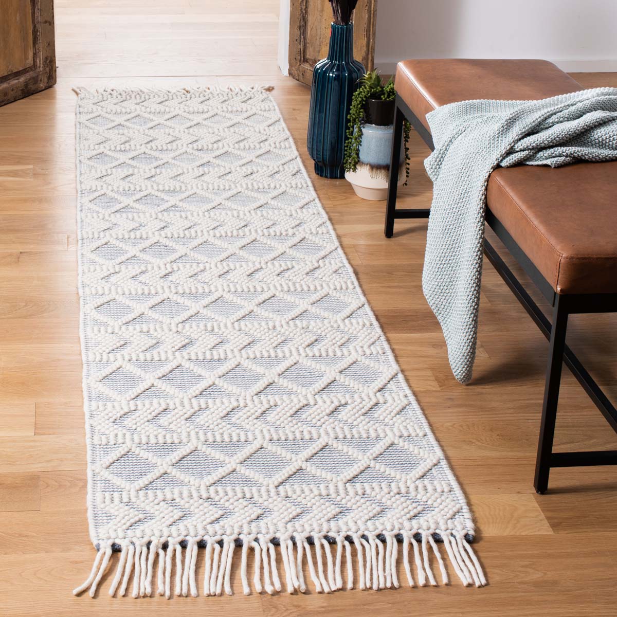 Safavieh Natura 358 Rug, NAT358 - BLUE / IVORY