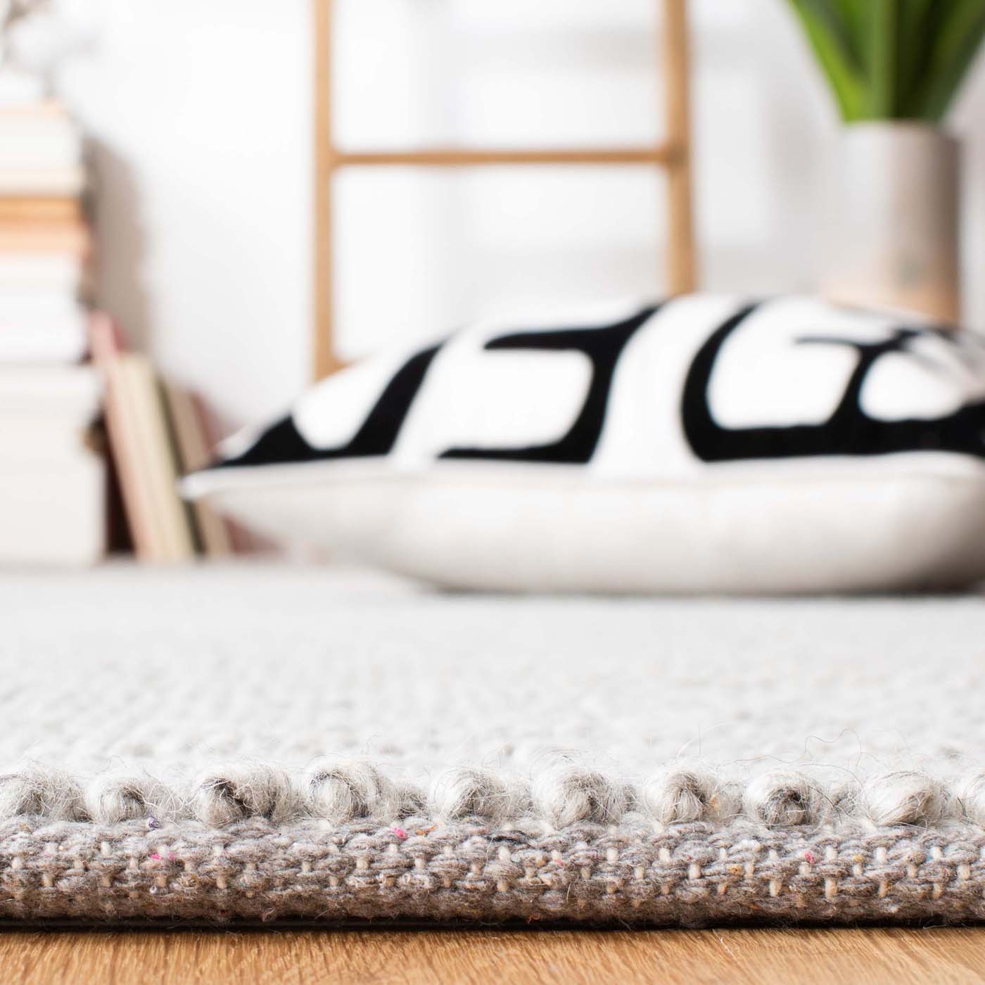 Safavieh Natura 425 Rug, NAT425 - SILVER