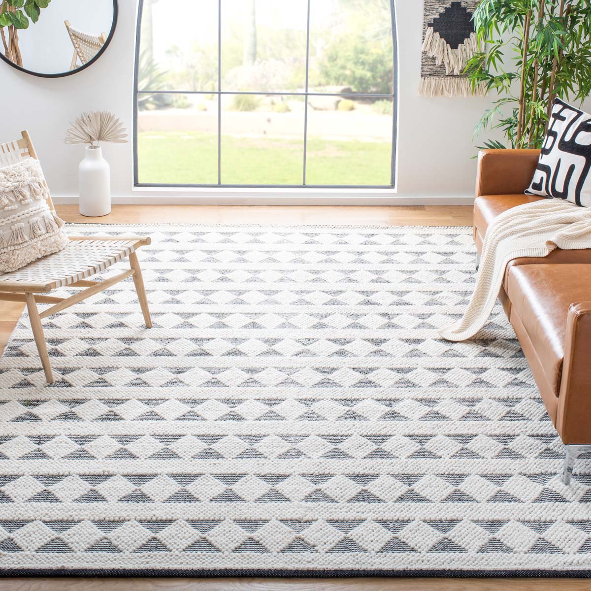 Safavieh Natura 481 Rug, NAT481 - IVORY / BLACK