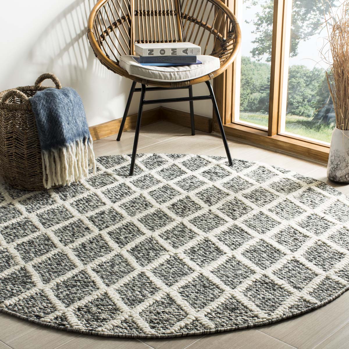 Safavieh Natura 711 Rug, NAT711 - IVORY / BLACK
