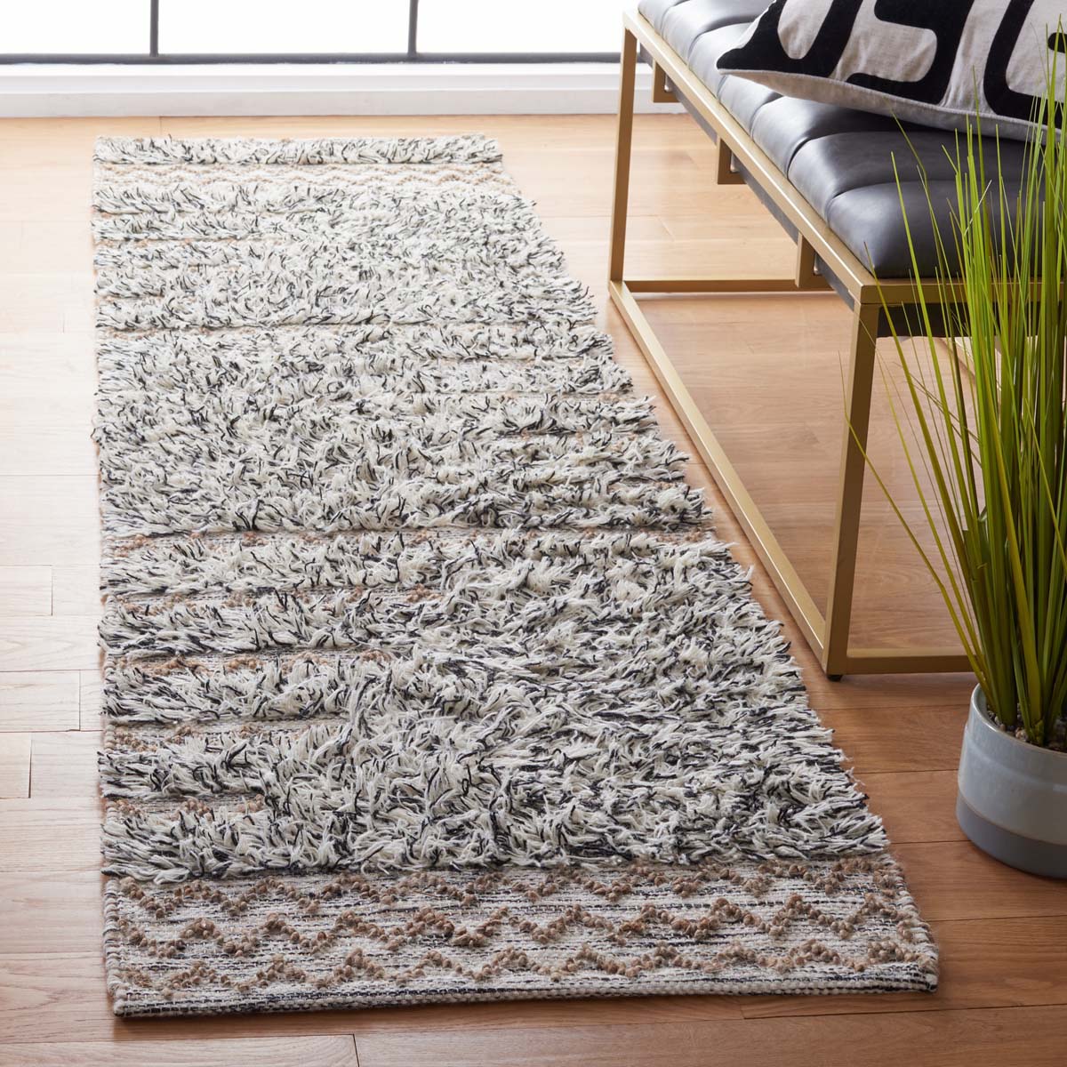Safavieh Natura 720 Rug, NAT720 - IVORY / BLACK