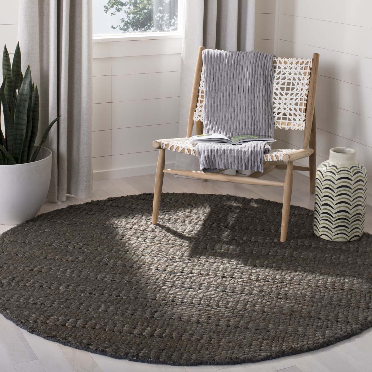 Safavieh Natural Fiber 212 Rug, NF212 - Charcoal