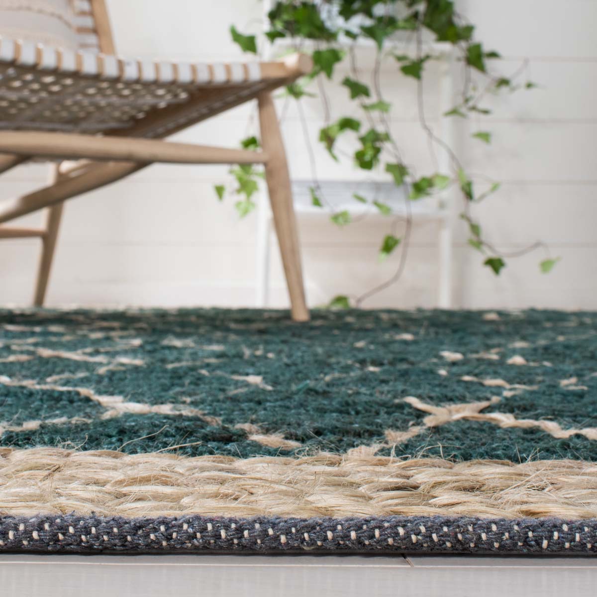 Safavieh Natural Fiber 951 Rug, NF951 - DARK GREEN / NATURAL