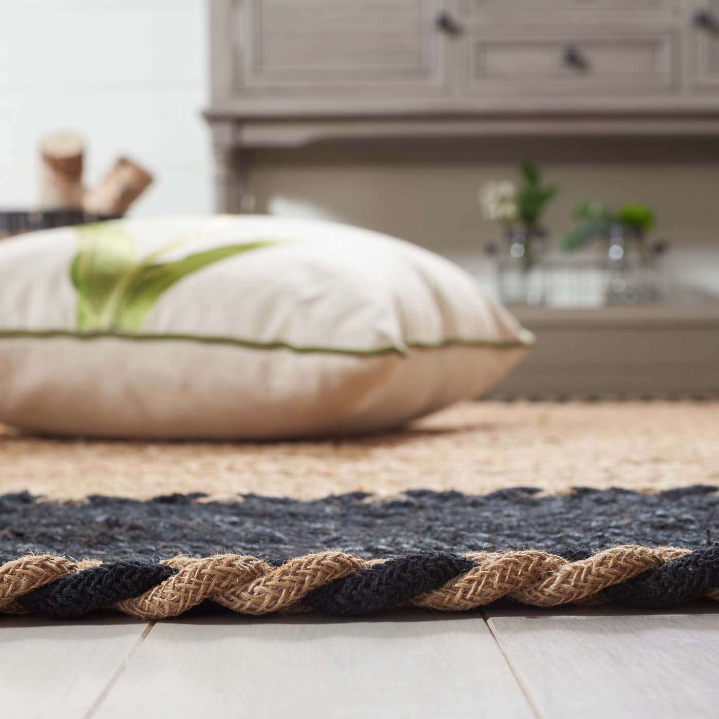 Safavieh Natural Fiber 261 Rug, NFB261 - NATURAL / BLACK