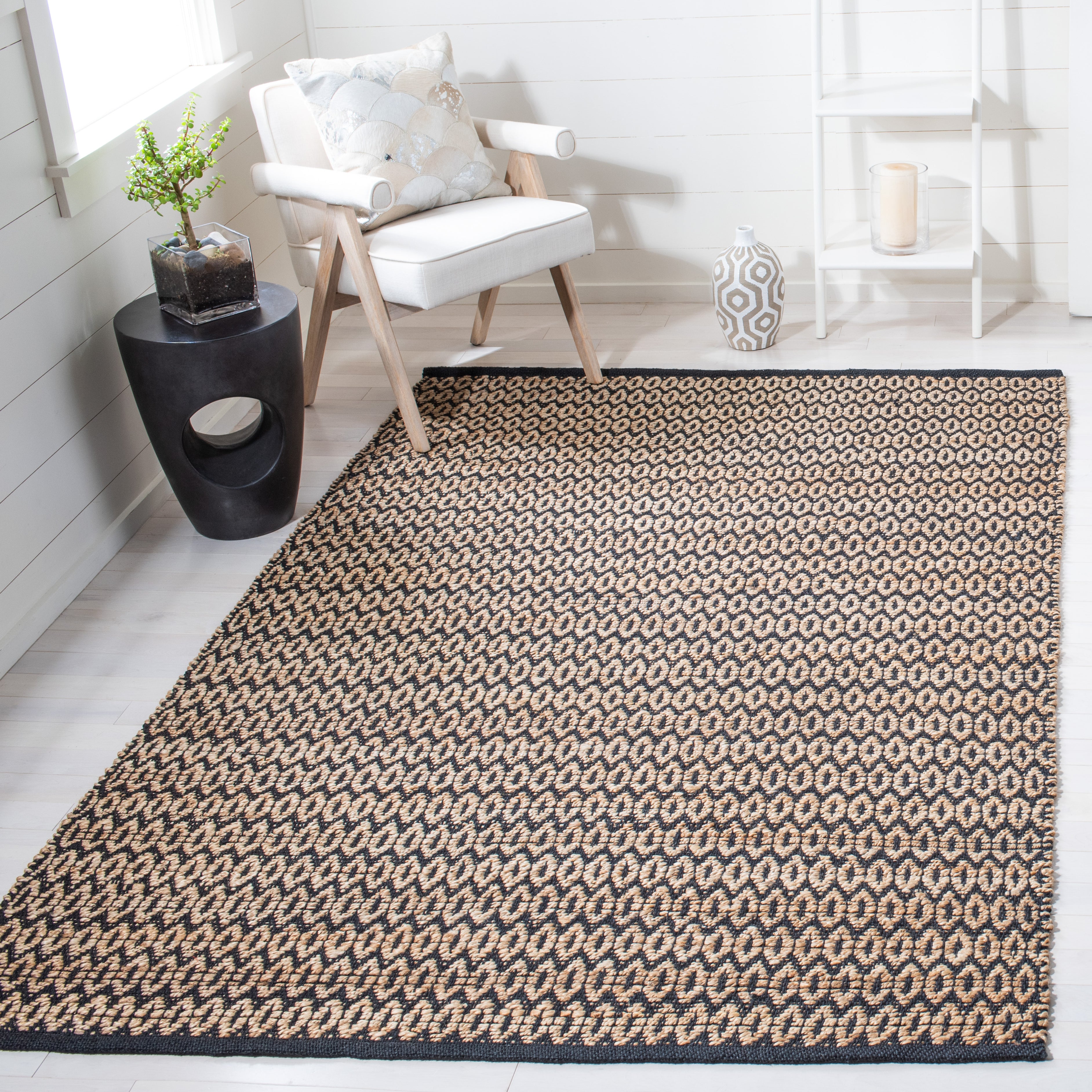 Safavieh Natural Fiber 701 Rug, NFB701 - NATURAL / BLACK