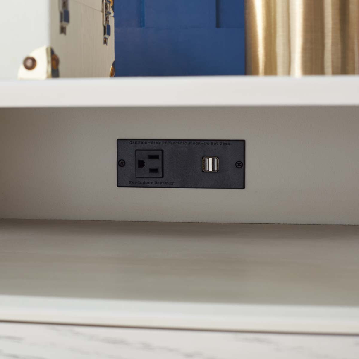 Safavieh Safavieh Scully Nightstand W/ Usb, White Wash / Gold , NST6408 - White Wash / Gold