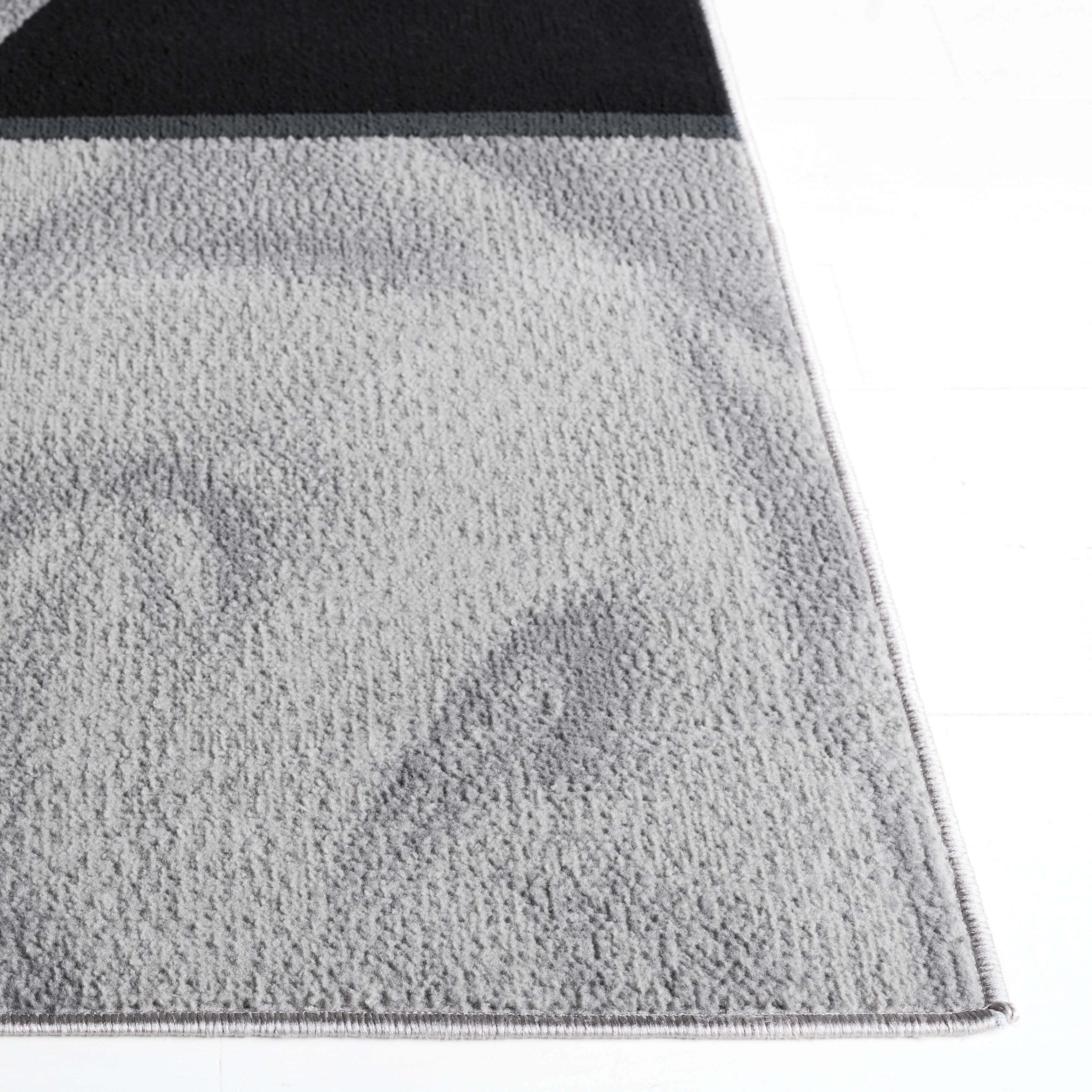 Safavieh Odyssey 826 Rug, ODY826 - Ivory / Grey Black
