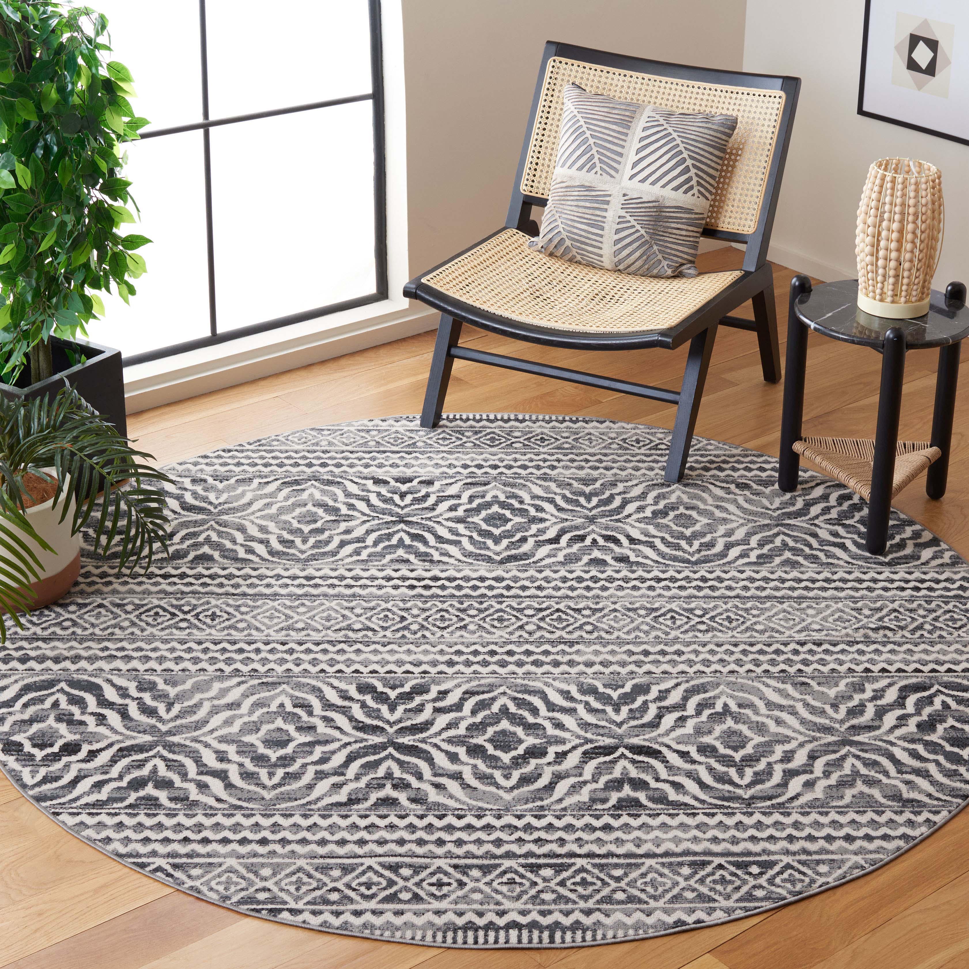 Safavieh Odyssey 852 Rug, ODY852 - Black / Ivory