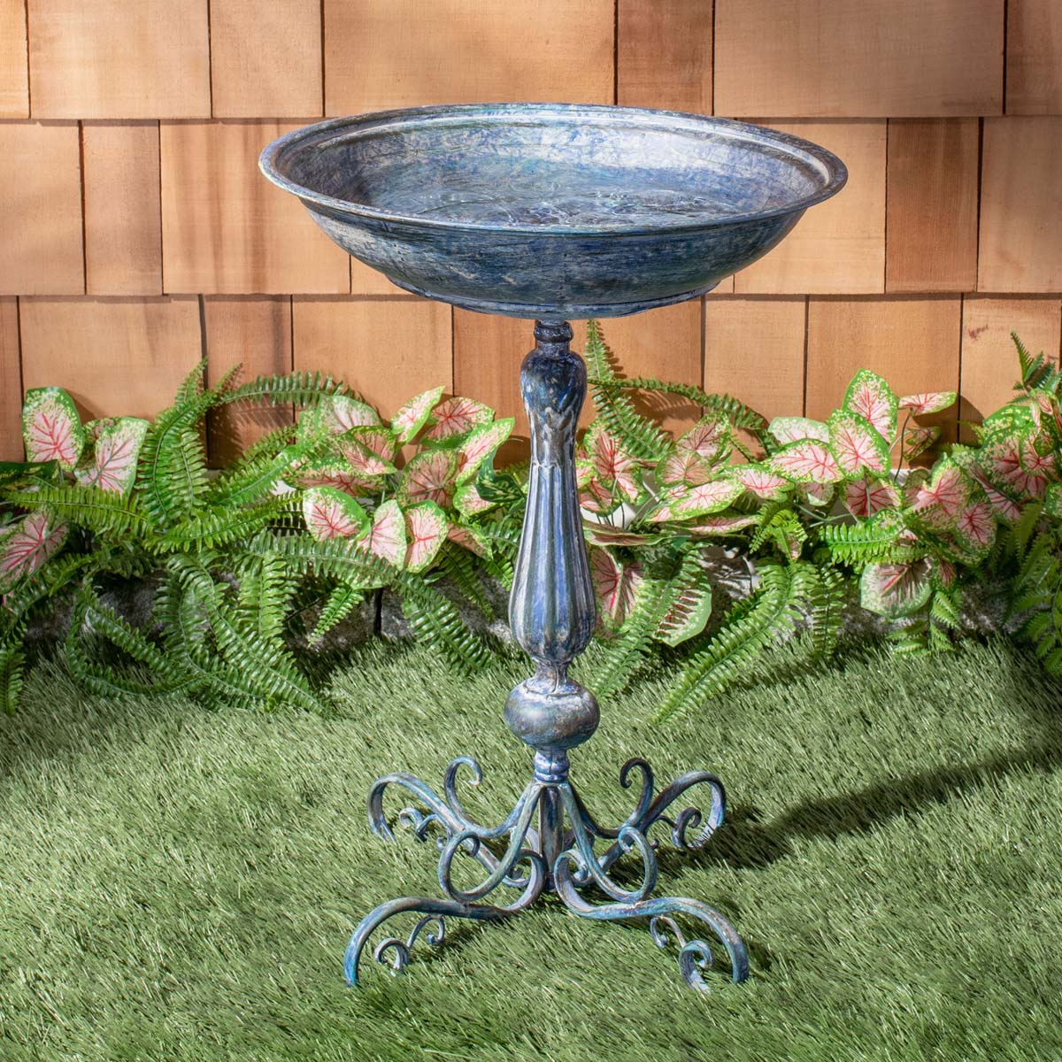 Safavieh Orian Bird Bath , PAT5023 - Mossy Blue