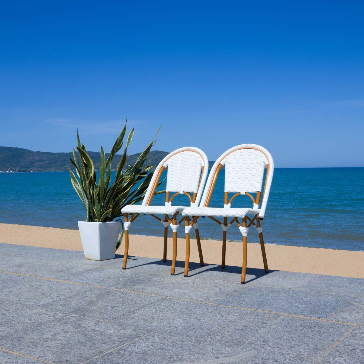 Safavieh California Side Chairs (Set of 2) , PAT7530 - White