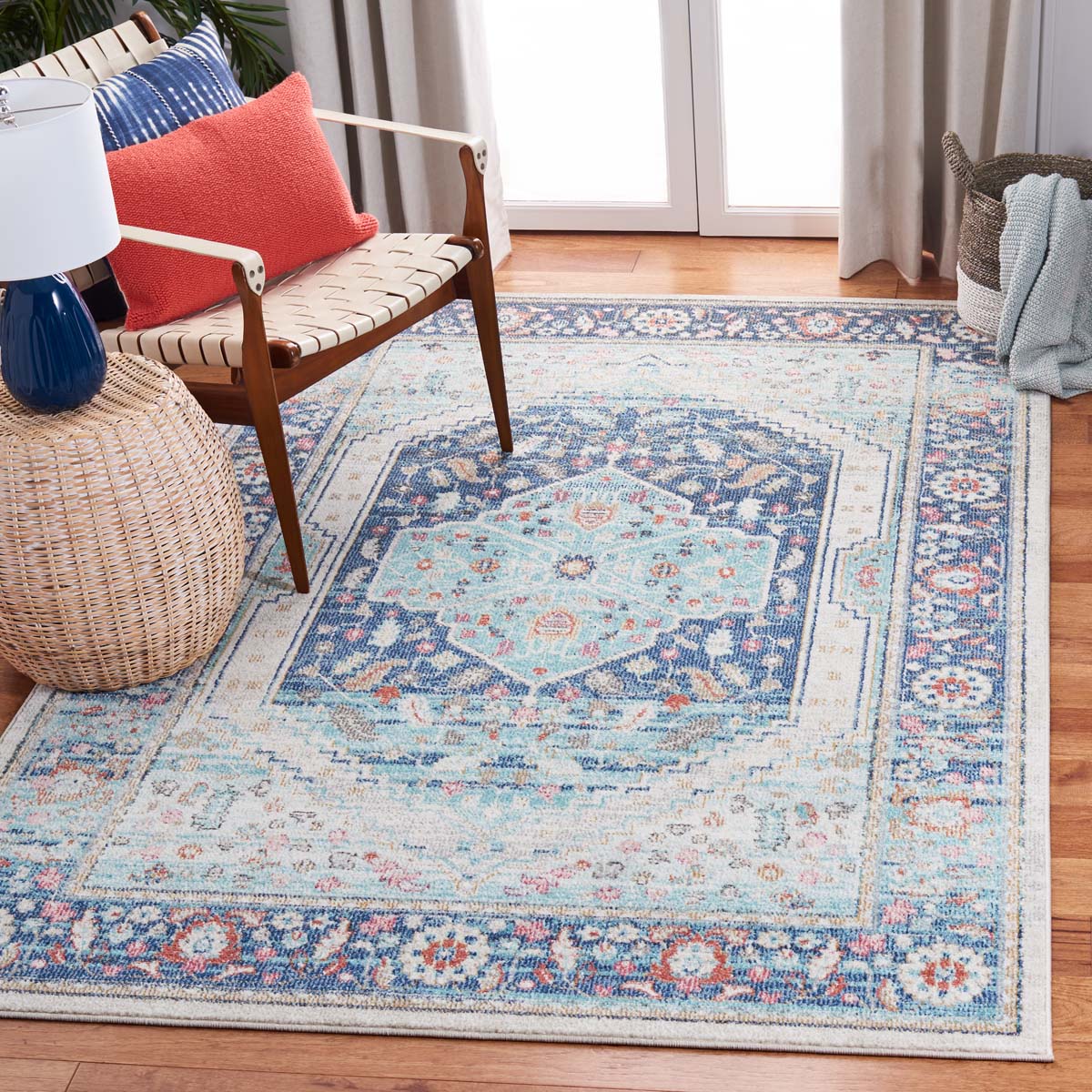 Safavieh Phoenix 291 Rug, PHX291 - Ivory / Blue