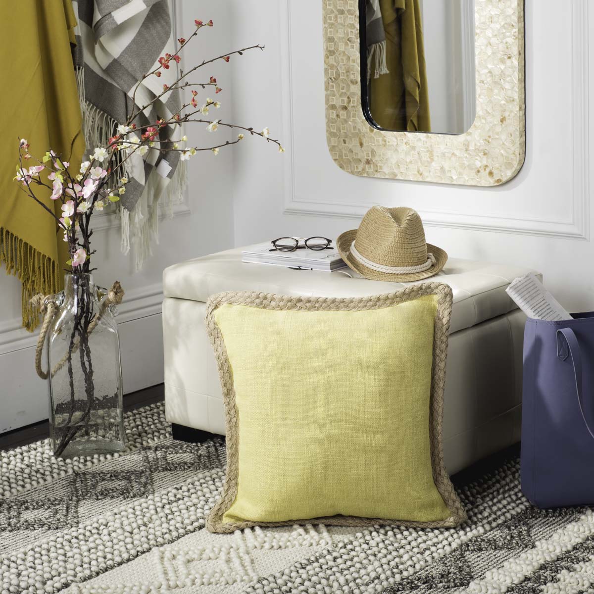 Safavieh Sweet Sorona Pillow , PIL260 - Yellow
