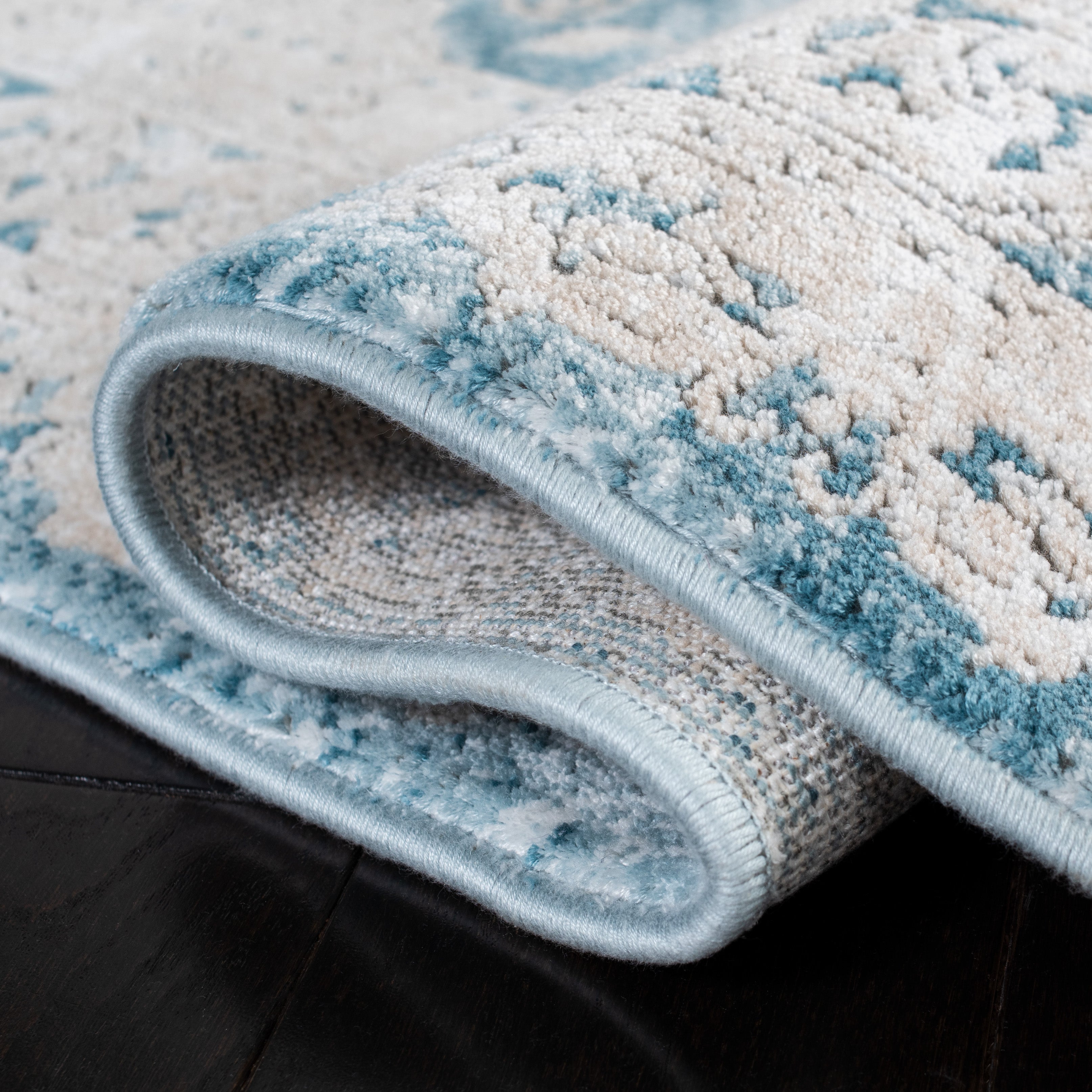 Safavieh Palermo 826 Rug, PLM826 - Blue / Beige