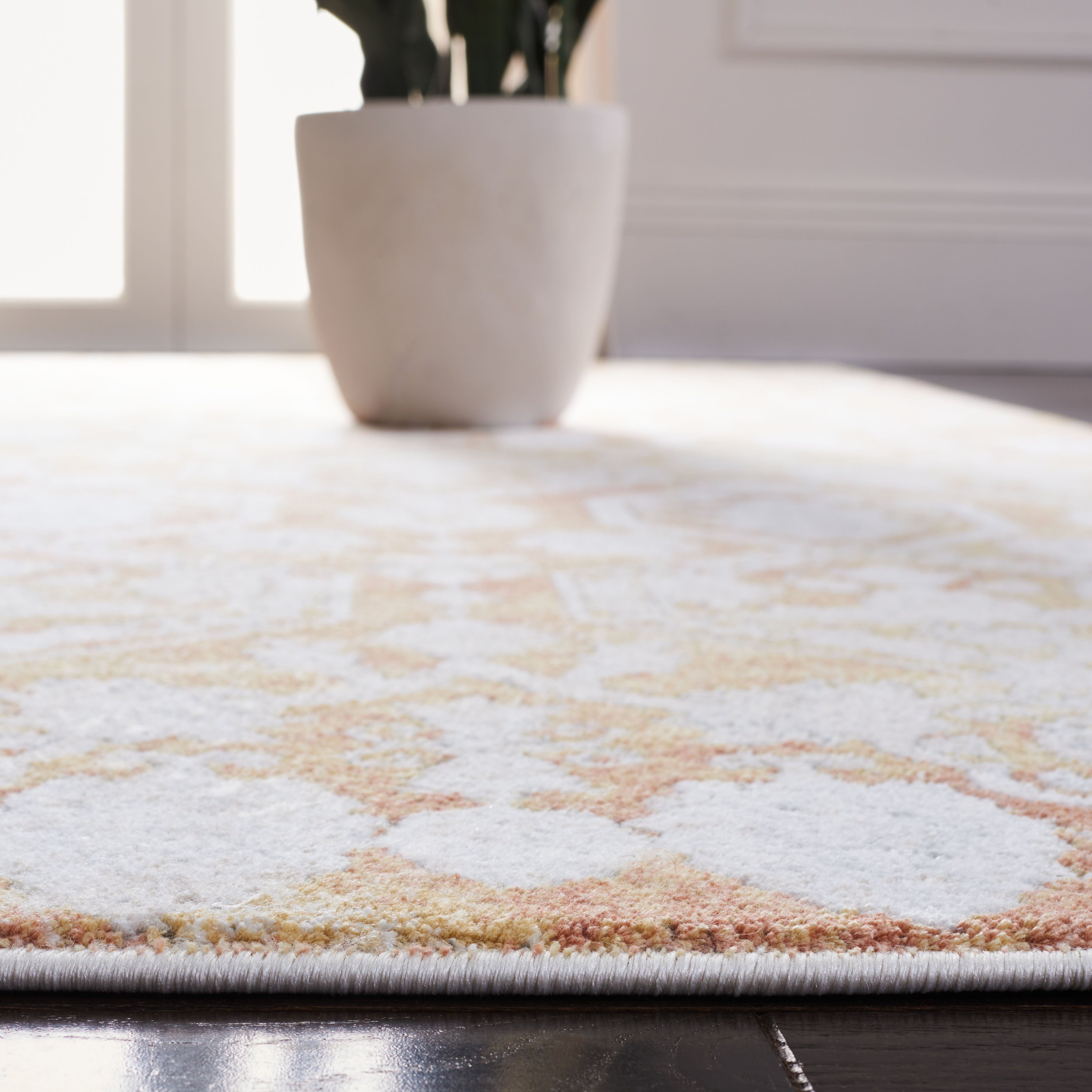 Safavieh Palermo 846 Rug, PLM846 - Gold / Beige