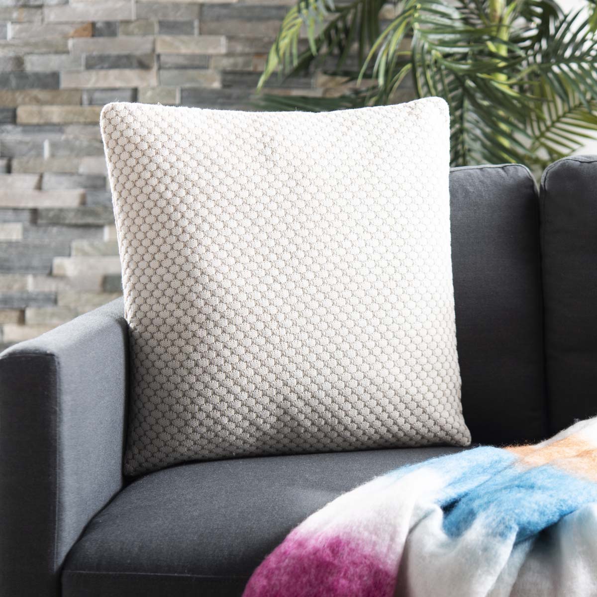 Safavieh Sweet Knit Pillow Natural/Stone, PLS186 - Natural