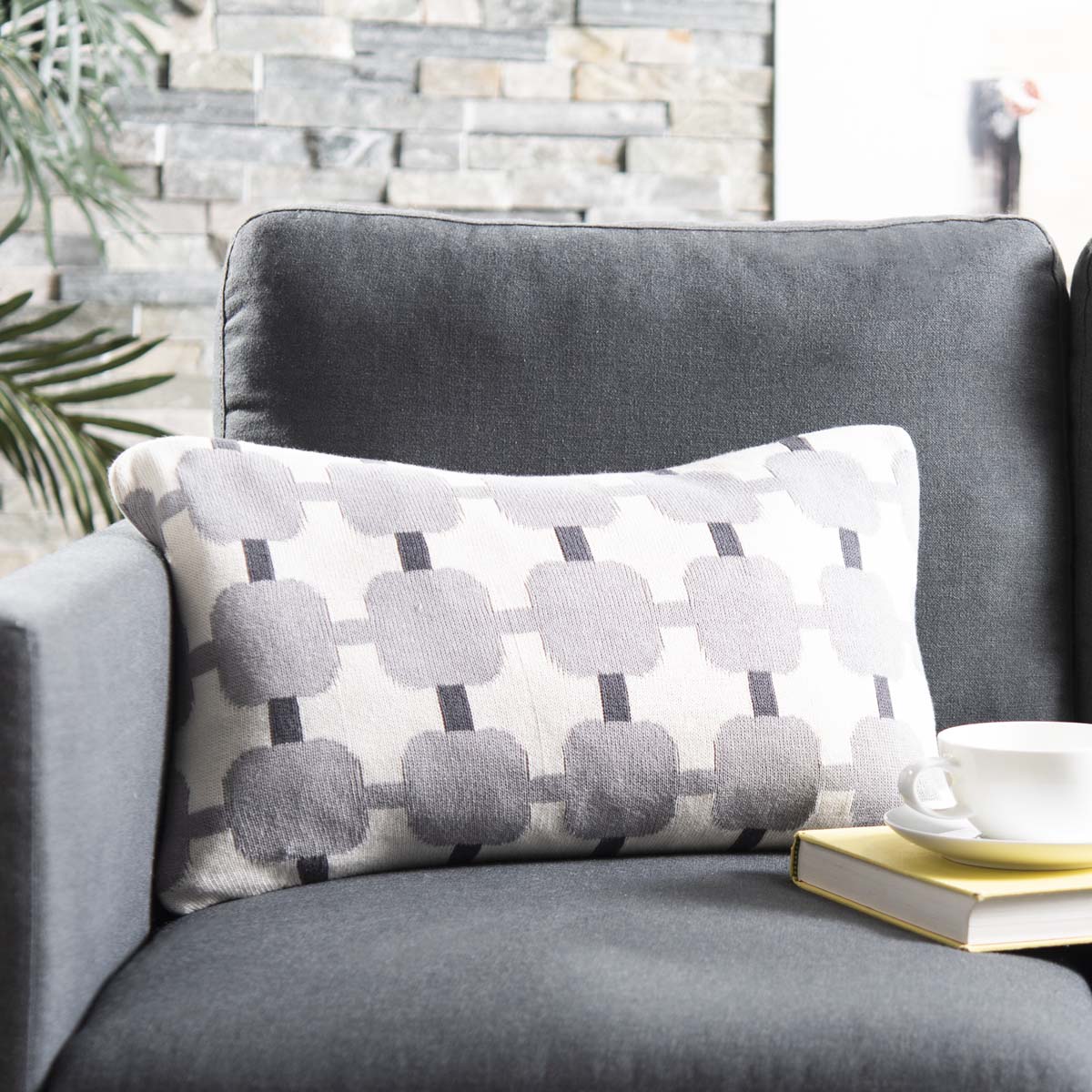 Safavieh Retro Square Pillow , PLS188 - Light Grey/Dark Grey
