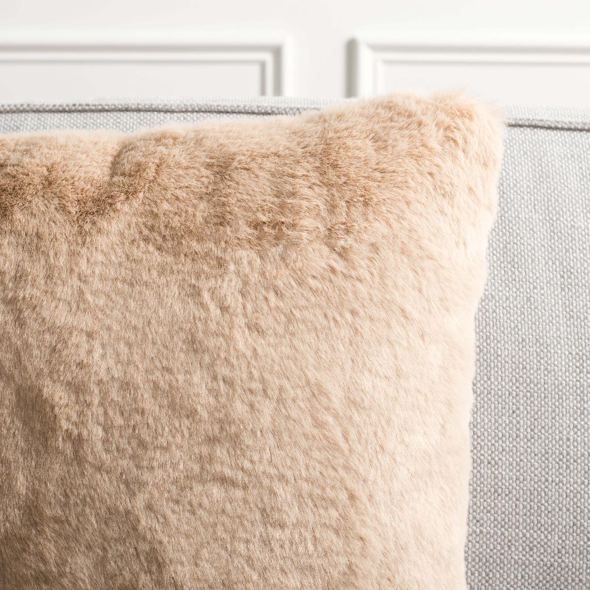 Safavieh Flayn Pillow , PLS4505 - Brown