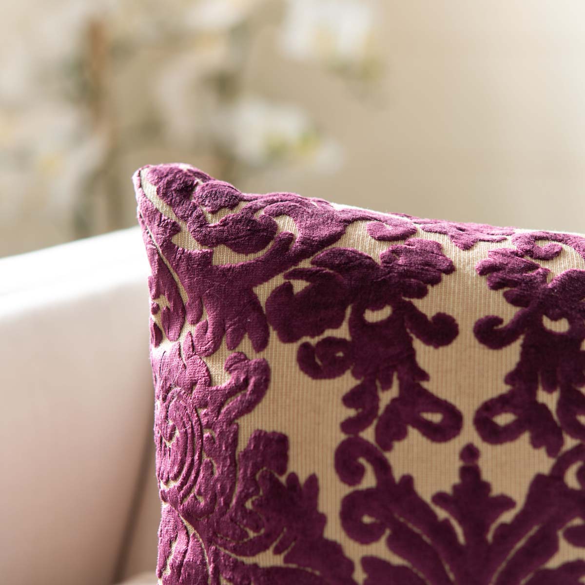 Safavieh Lenna Pillow