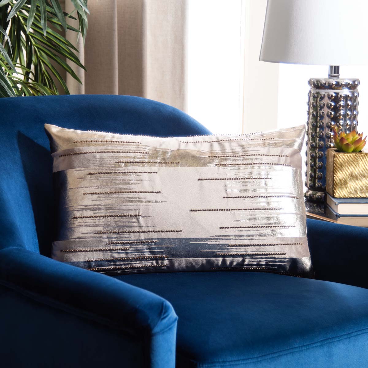 Safavieh Prasla Pillow Taupe/Gold, PLS7147 - Taupe/Gold