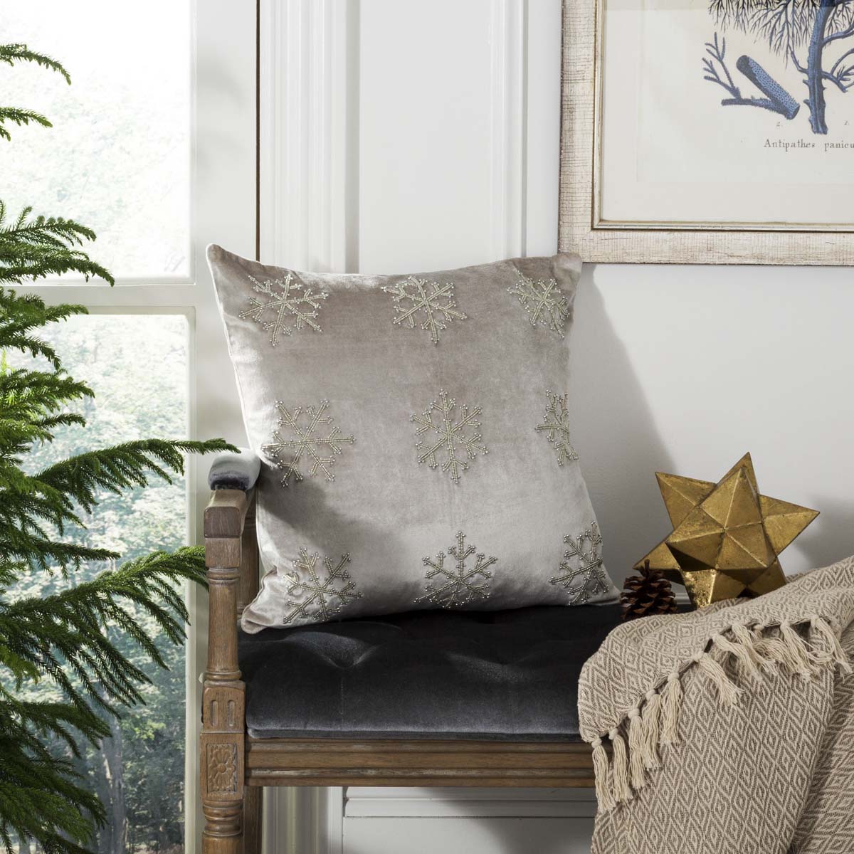 Safavieh Sydnee Snowflake  Pillow Beige/Silver, PLS885 - Beige/Silver