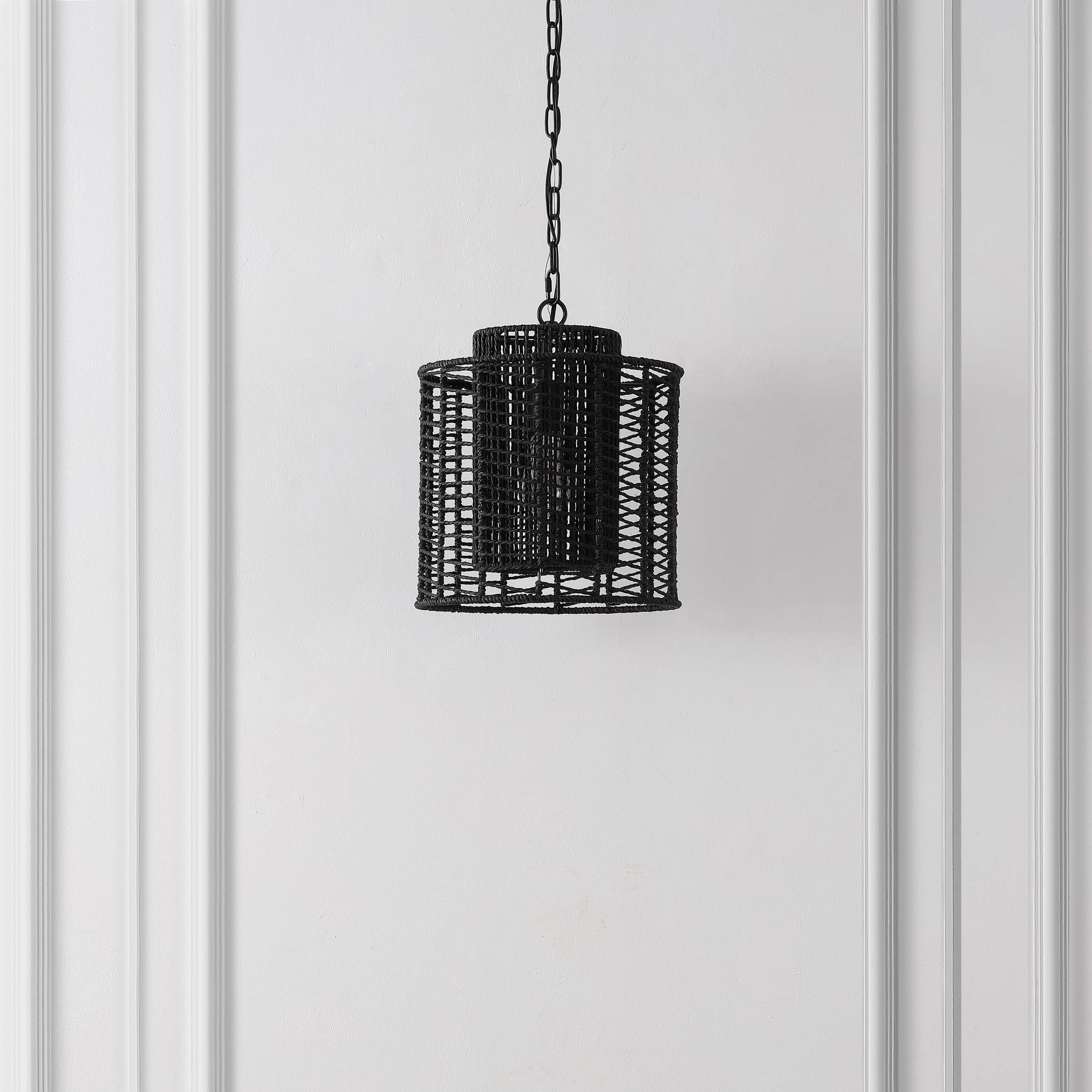 Safavieh Ryoa 12.25 Inch Extendable Pendant , PND4191 - Black