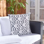 Safavieh Lansana Outdoor Pillow , PPL260 - Black