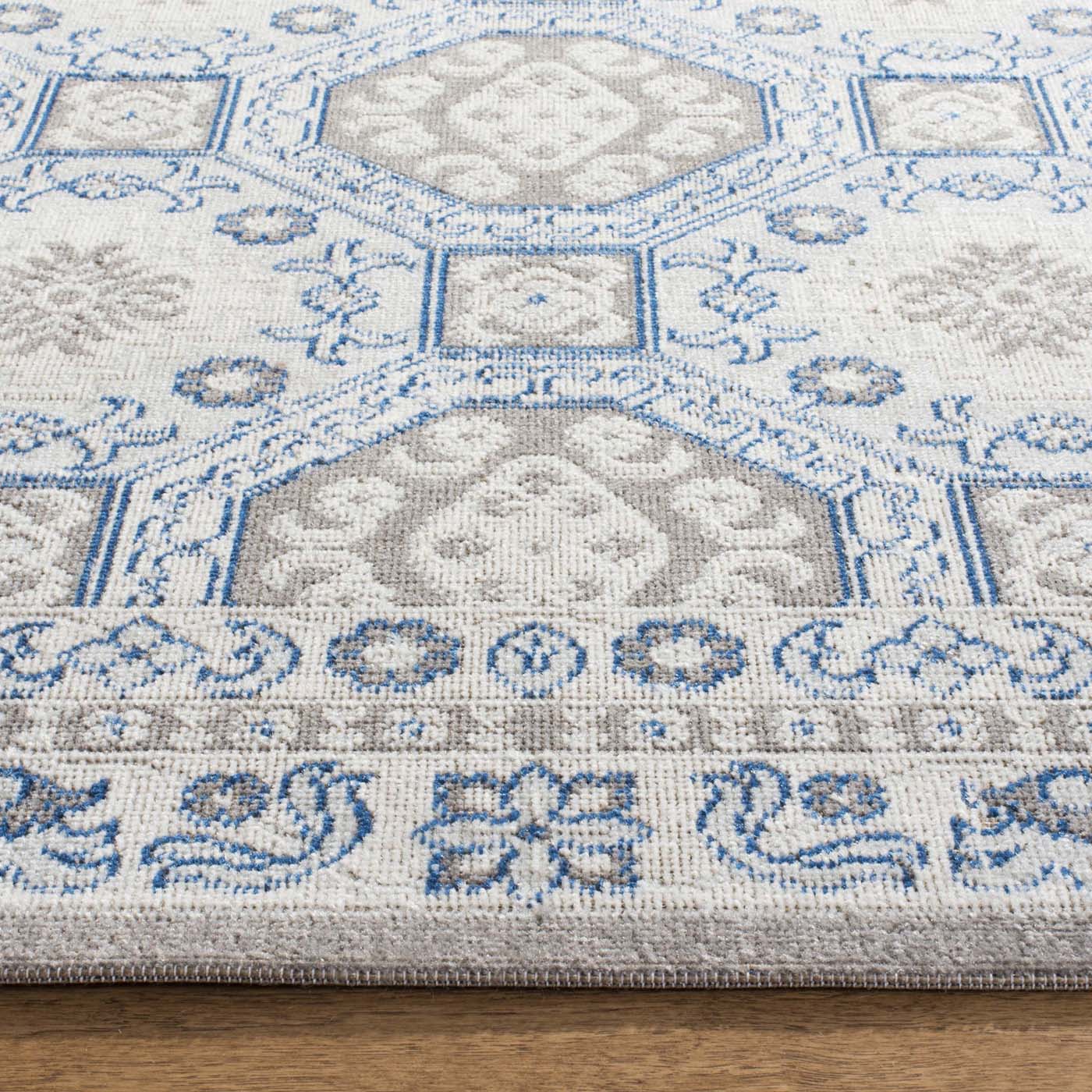 Safavieh Patina 320 Rug, PTN320 - Light Grey / Ivory
