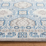 Safavieh Patina 320 Rug, PTN320 - Light Grey / Ivory