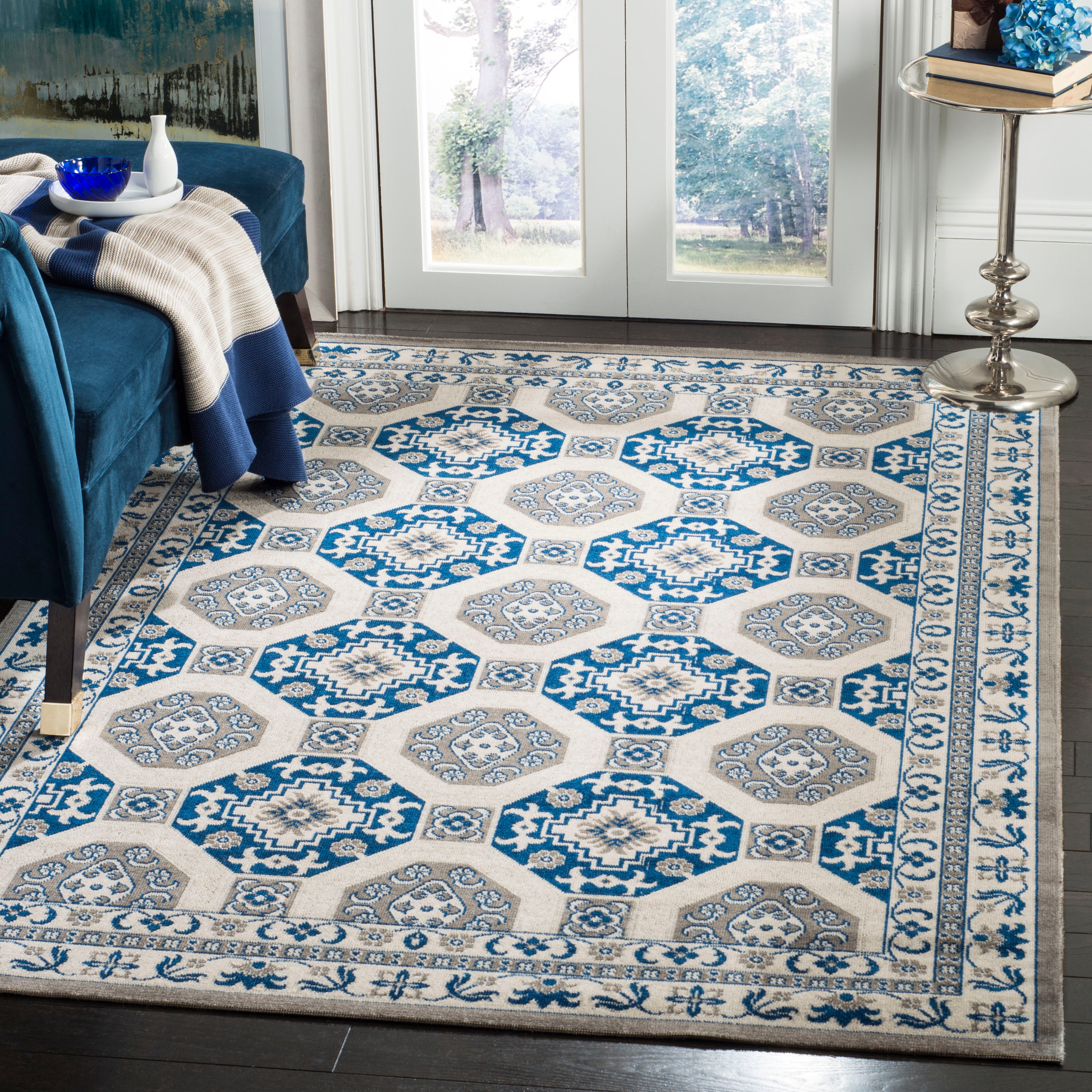 Safavieh Patina 320 Rug, PTN320 - Blue / Ivory