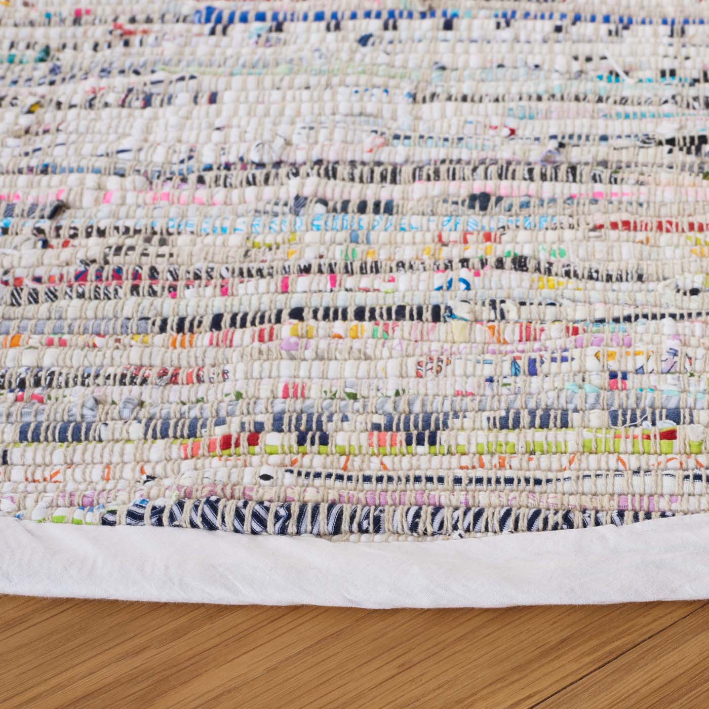 Safavieh Rag Rug 121 Rug, RAR121 - Ivory / Multi