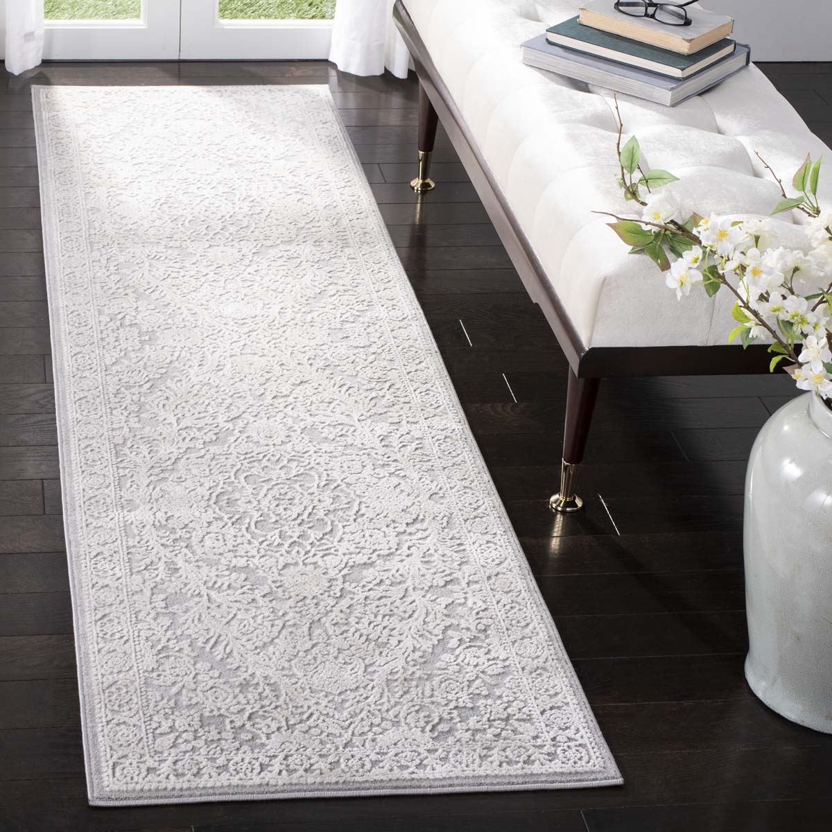 Safavieh Reflection 668 Rug, RFT668 - LIGHT GREY / CREAM