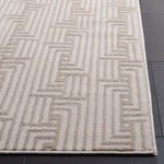 Safavieh Saylor 102 Rug, SAY102 - Beige / Ivory