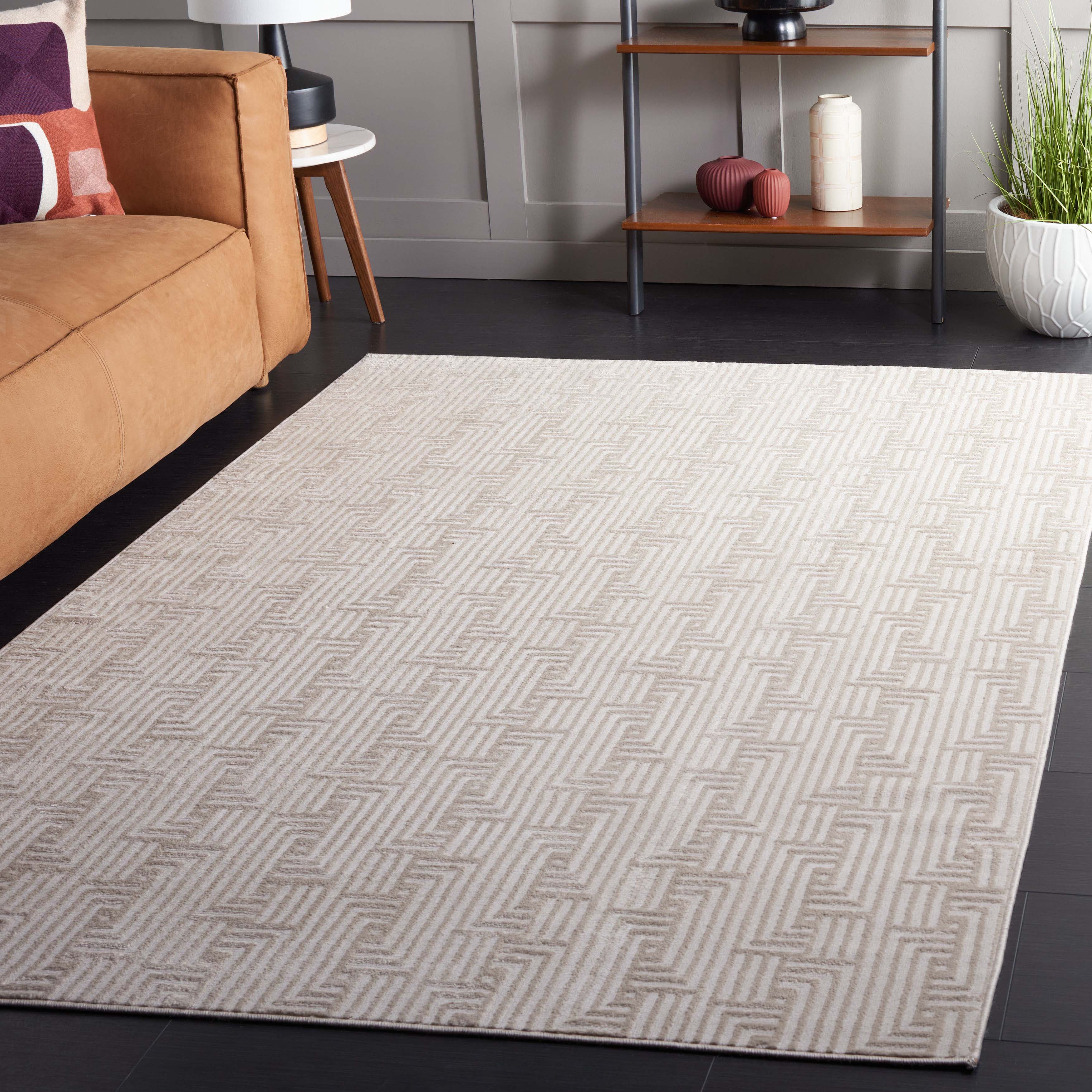 Safavieh Saylor 102 Rug, SAY102 - Beige / Ivory