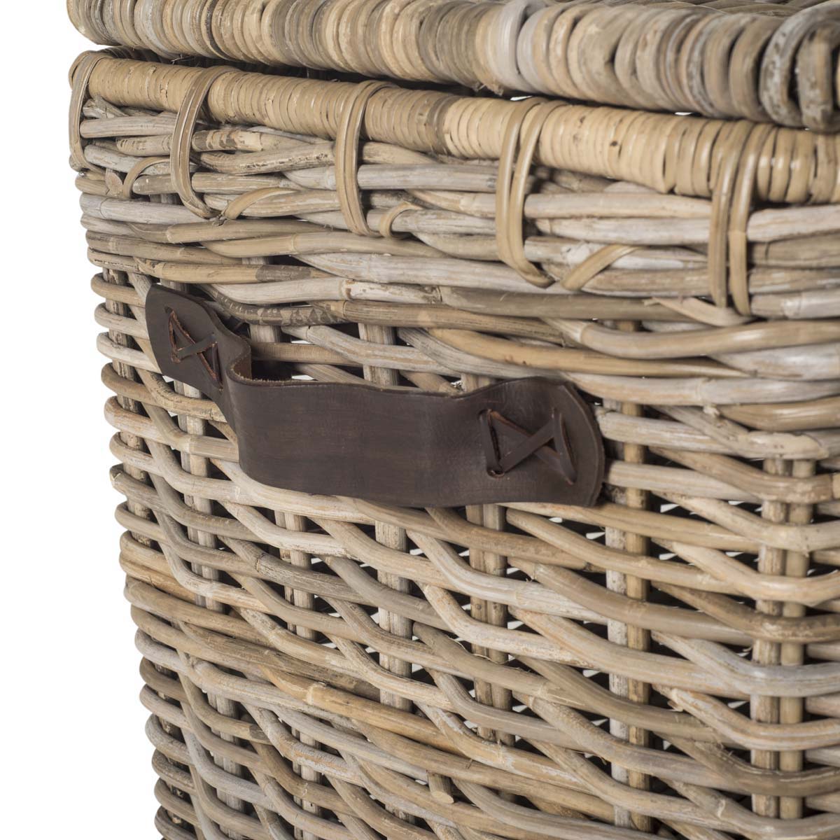 Safavieh Amancio Wicker Trunk , SEA7021 - Grey