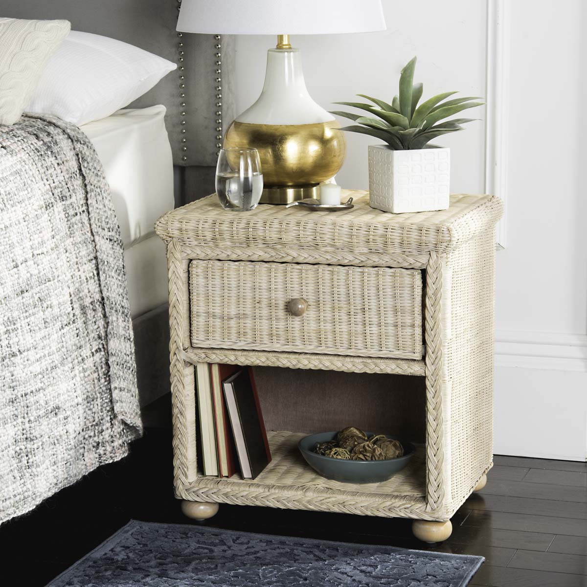 Safavieh Adira Natural White Wash Wicker Nightstand With Drawer And 8H Storage , SEA8002 - White Washed