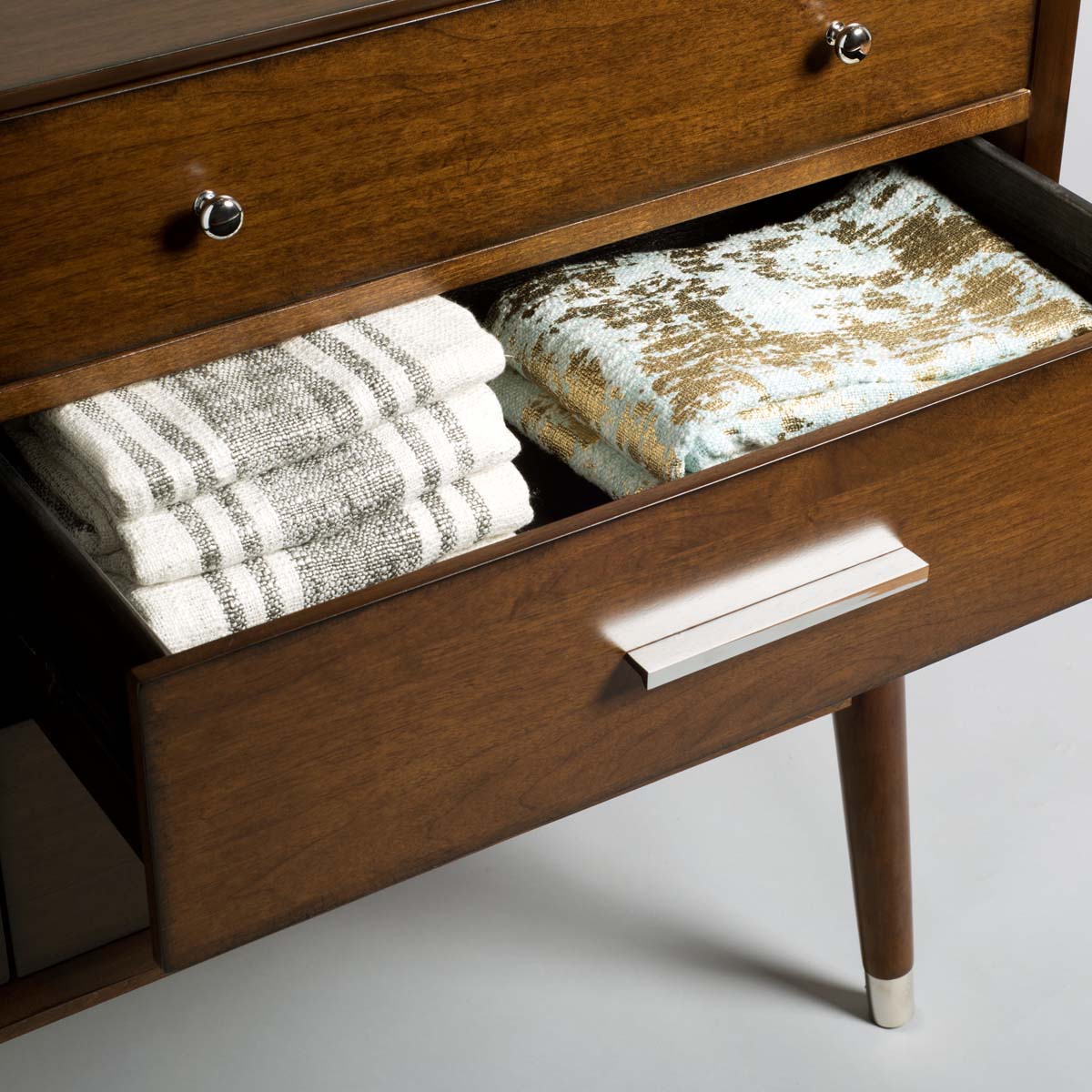 Safavieh Couture Madden Retro Dresser - Walnut / Silver