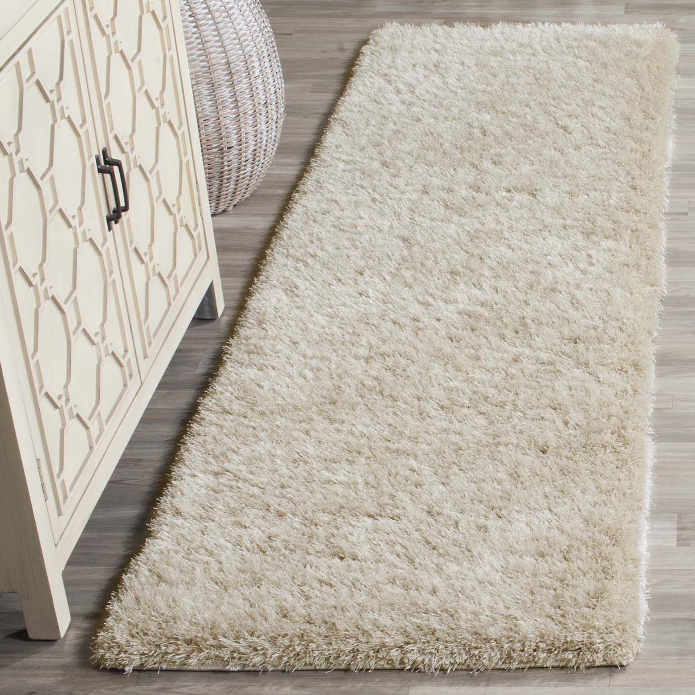 Safavieh Charlotte Shag 720 Rug, SGC720 - Ivory