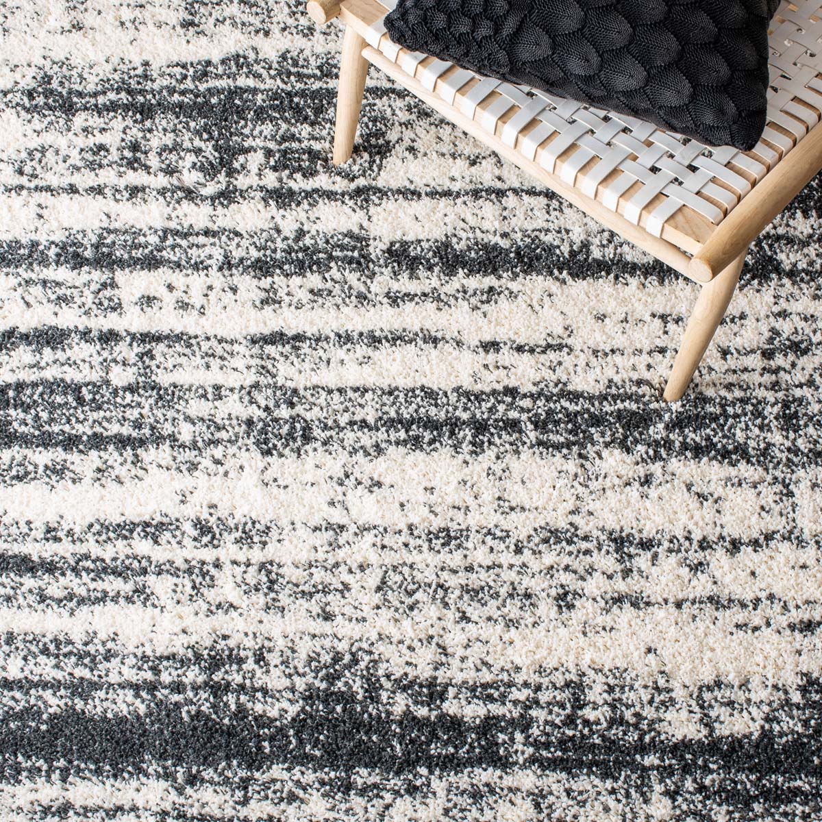 Safavieh Hudson Shag 212 Rug, SGH212 - Ivory / Dark Grey