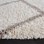 Safavieh Hudson Shag 222 Rug, SGH222 - Ivory / Beige