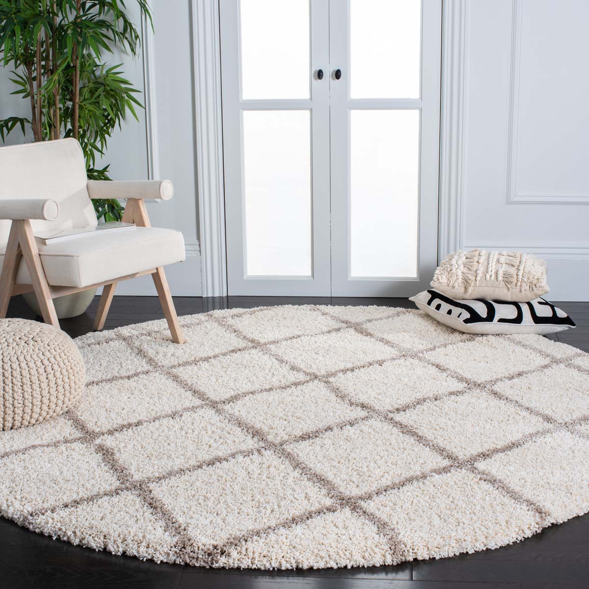 Safavieh Hudson Shag 222 Rug, SGH222 - Ivory / Beige