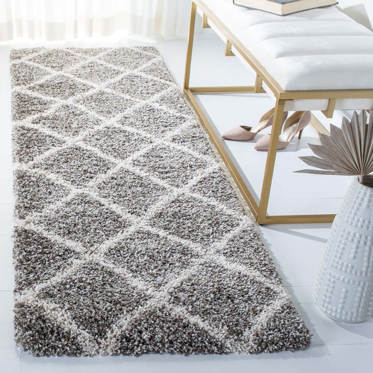 Safavieh Hudson Shag 222 Rug, SGH222 - Grey / Ivory